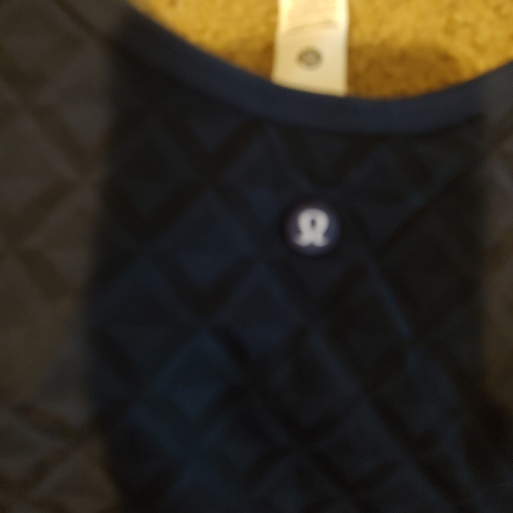 Lululemon Diamond‎ Texture Tank Top Navy Blue Built In Bra Womens Large